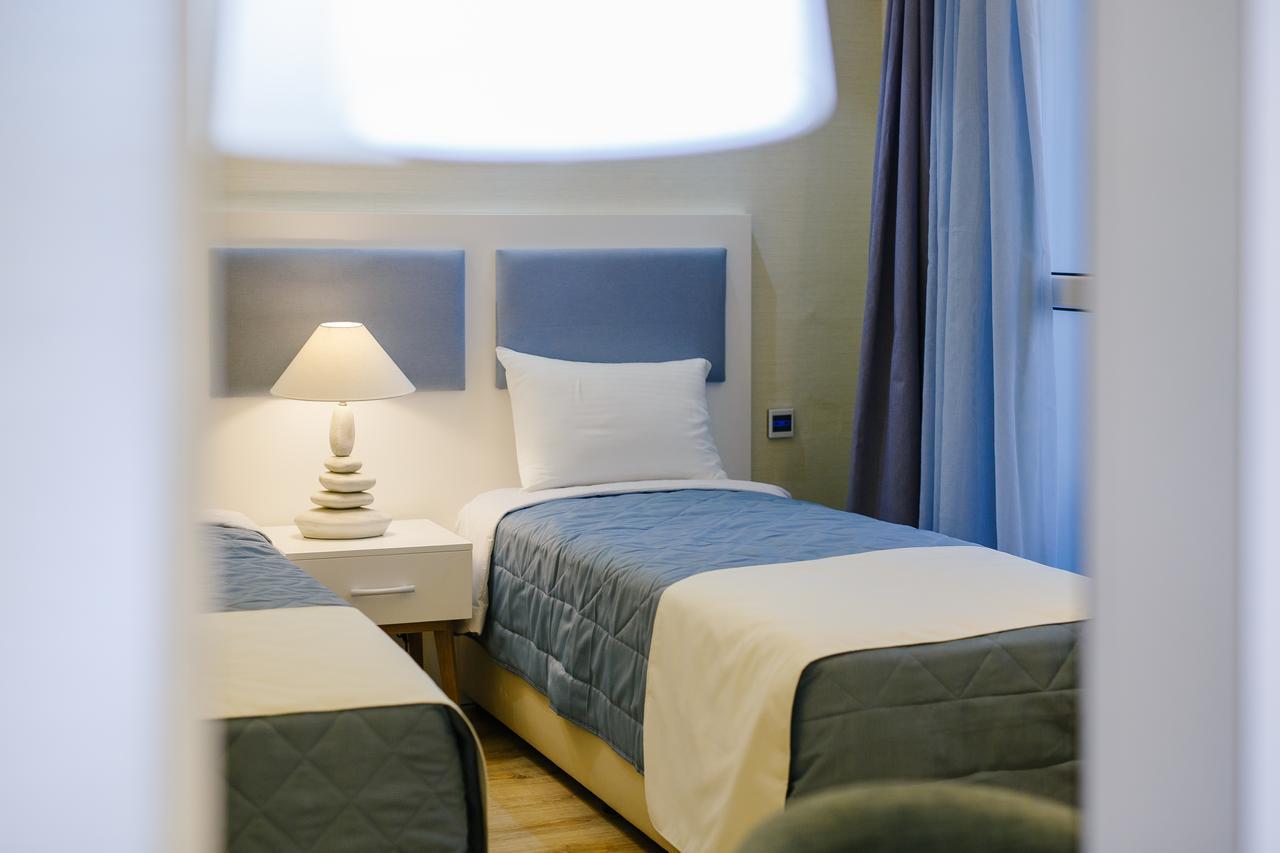Qbic City Hotel Larnaca Dış mekan fotoğraf