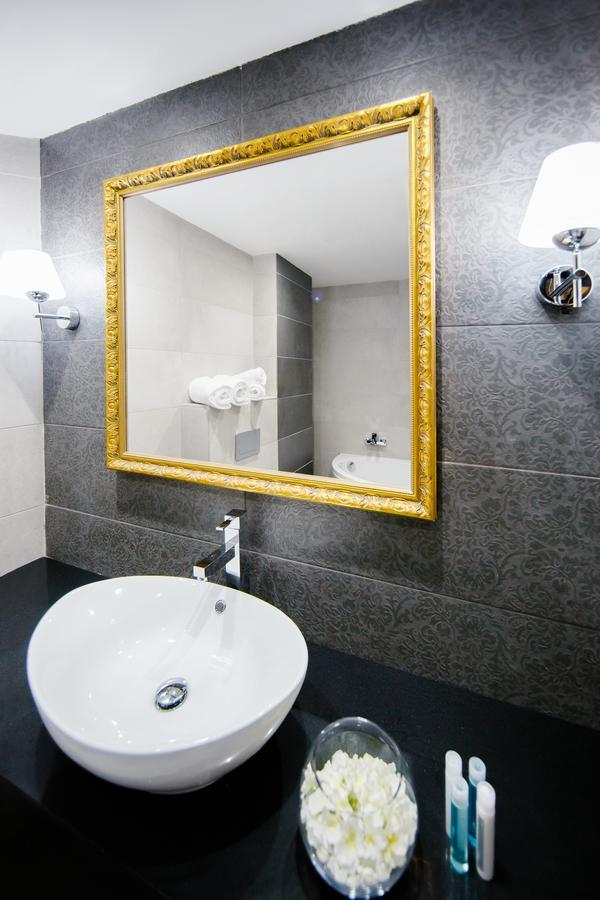 Qbic City Hotel Larnaca Dış mekan fotoğraf
