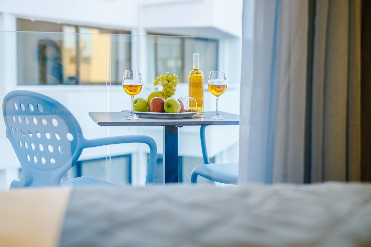 Qbic City Hotel Larnaca Dış mekan fotoğraf