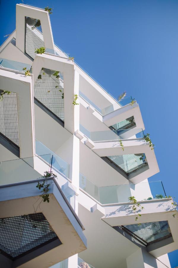 Qbic City Hotel Larnaca Dış mekan fotoğraf